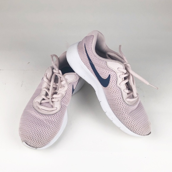 nike tanjun 4y